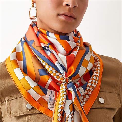 how to tie a hermes scarf|ways to wear hermes scarf.